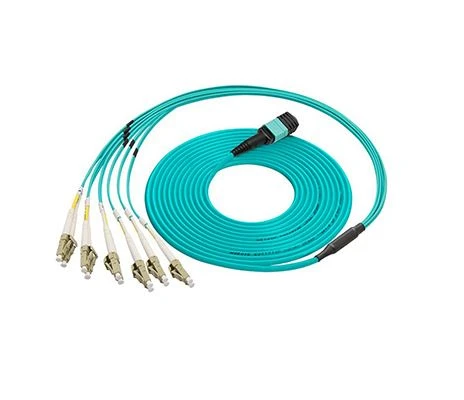 Kabelové systémy MTP / MPO Base-8 a Base-12: ako si vybrať?