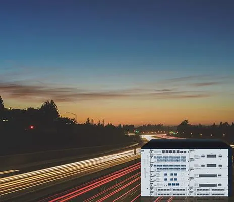 Môže produkt HT6000 prenášať ethernetové kanály 2x100G + 5x10G nad 110 km?